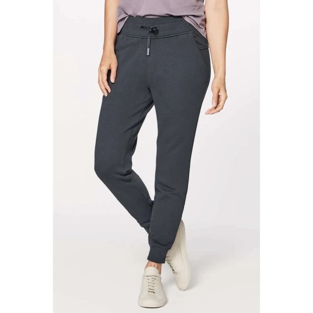 Lululemon Warm Down Jogger Sz 6 Gray Pull On‎ Athletic Pockets